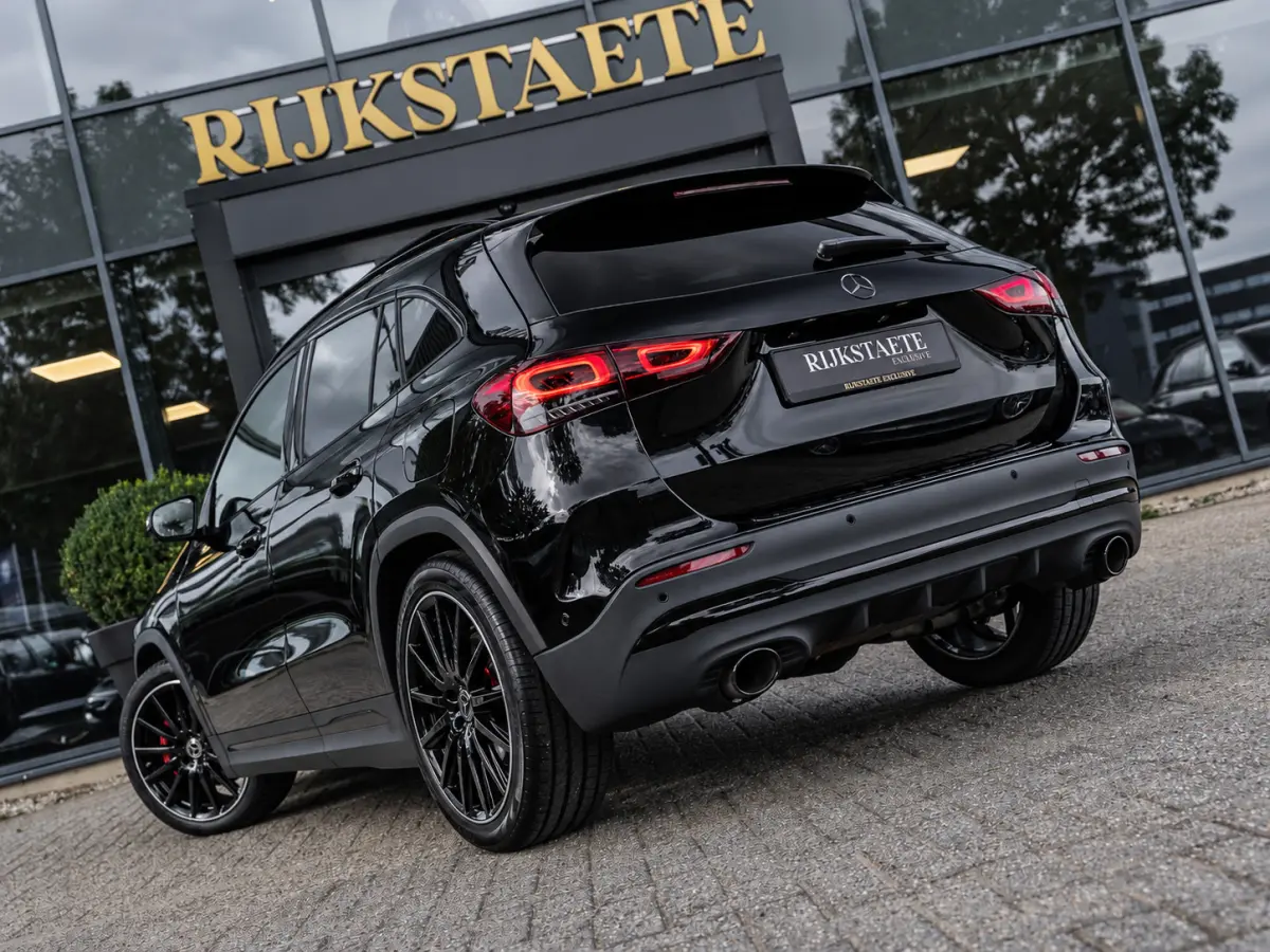 250 4MATIC AMG Line|PANO|SFEER.|CAM|20''