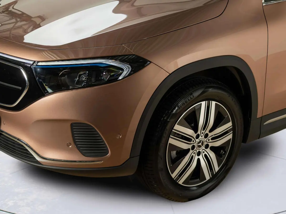250+ Luxury Line 71 kWh | Panorama dak