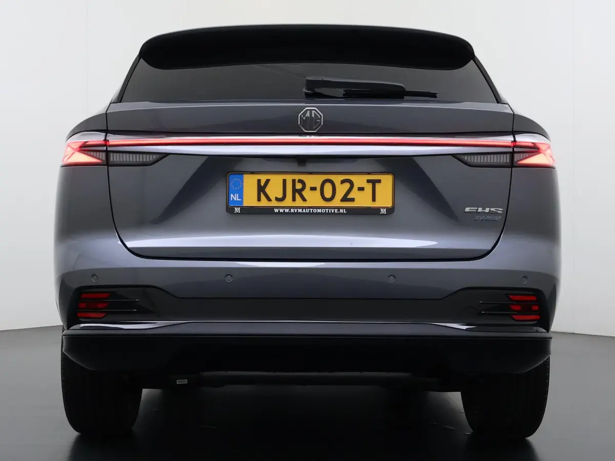 1.5 Luxury VAN: € 39.900- VOOR: € 33.330,- UW HERFSTVOORDEEL: € 6.470| PLUG-IN HYBRIDE | 272 PK | NIEUWE AUTO | >1.000 KM TOTAAL BEREIK | 1E REGISTRATIE 03-2026 | 360° CAMERA | ELEKTR