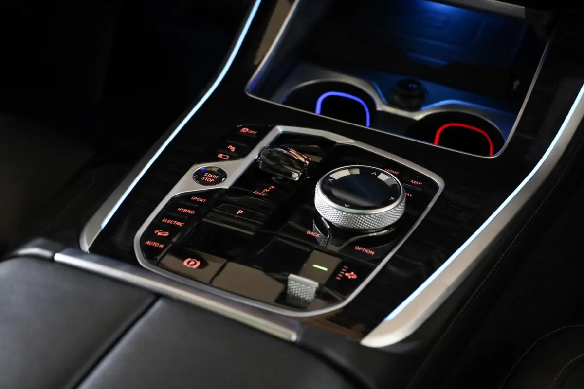 xDrive50e|Individual|M Seats|Pano|Massage|B&W|360|HUD|