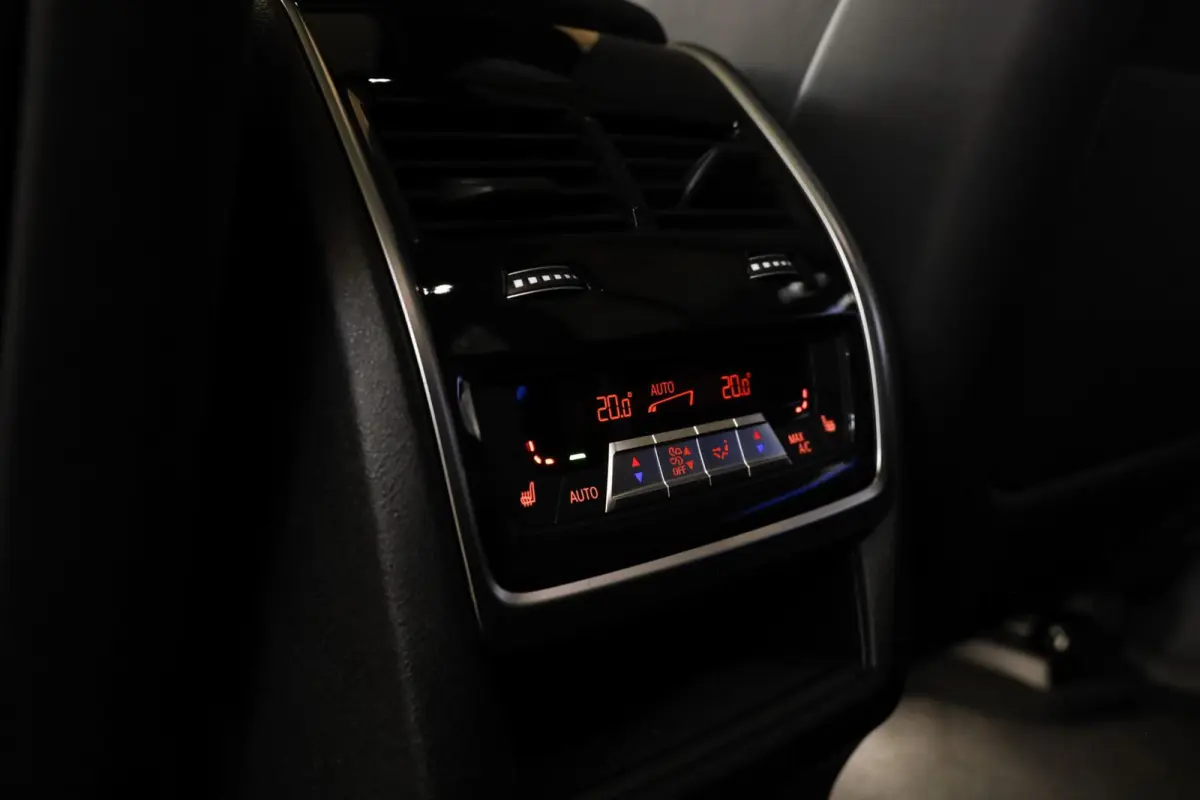 xDrive50e|Individual|M Seats|Pano|Massage|B&W|360|HUD|