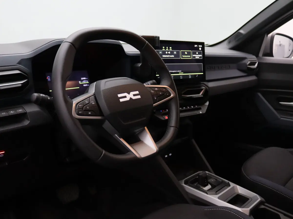 140pk Hybrid Journey Apple Carplay/Android Auto | Climate