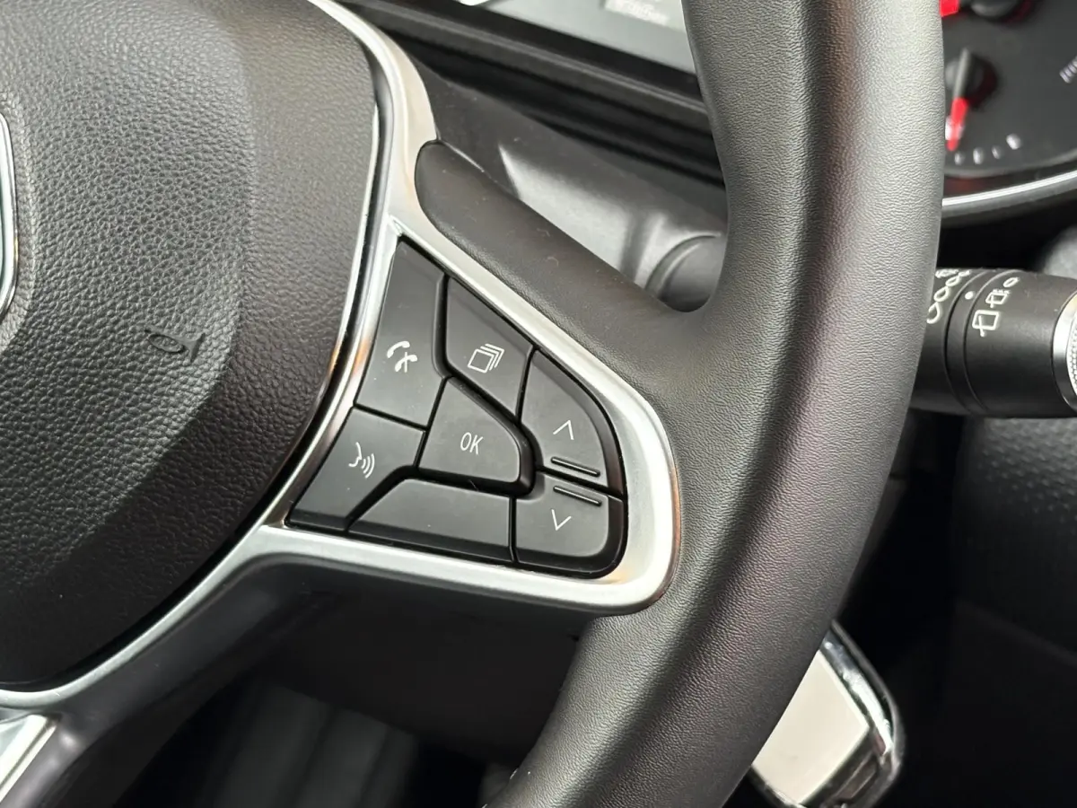 1.0 TCe Zen CARPLAY/LED/CRUISE/NL-AUTO/1E EIG.