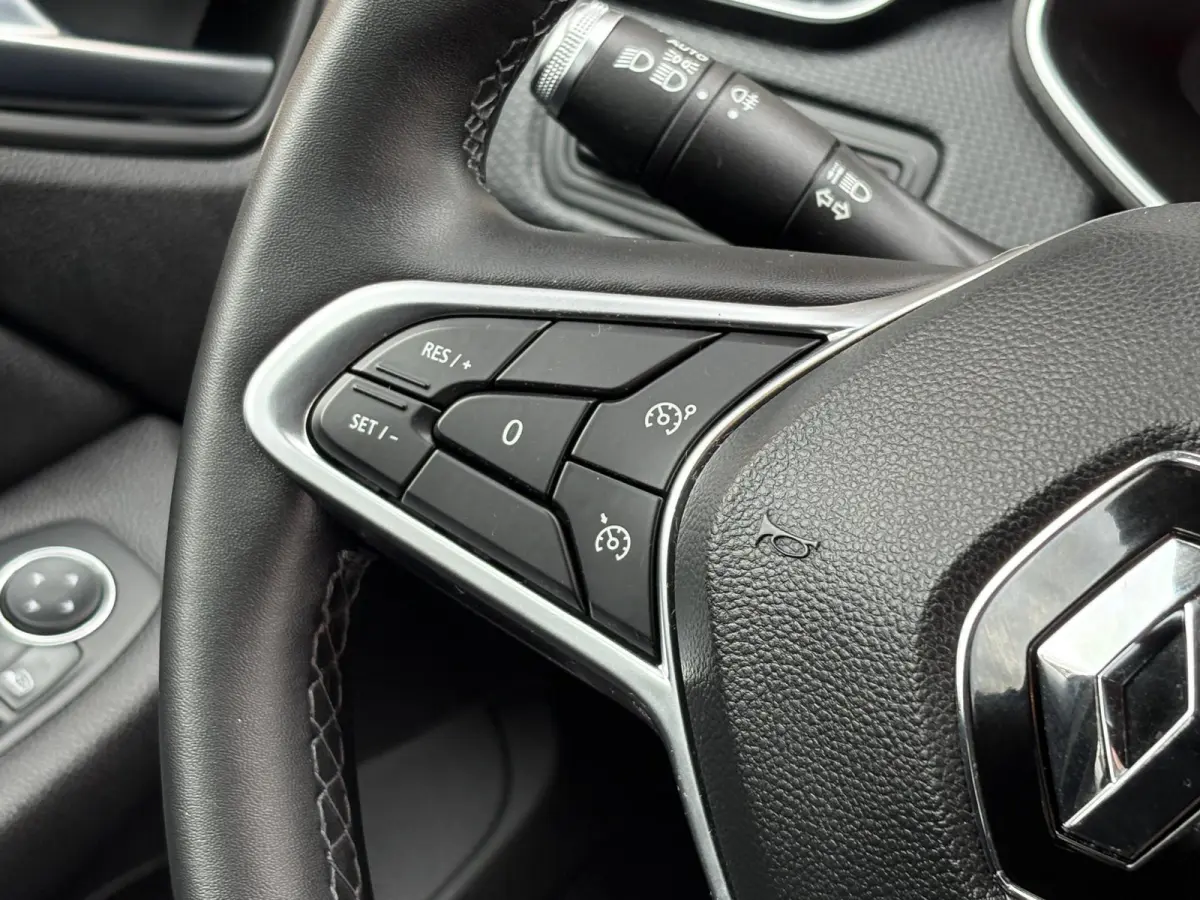 1.0 TCe Zen CARPLAY/LED/CRUISE/NL-AUTO/1E EIG.
