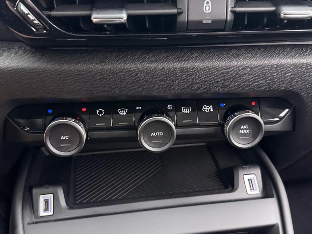 Live 50 kWh SOH 89,5%/Cruise/Apple Carplay/Clima