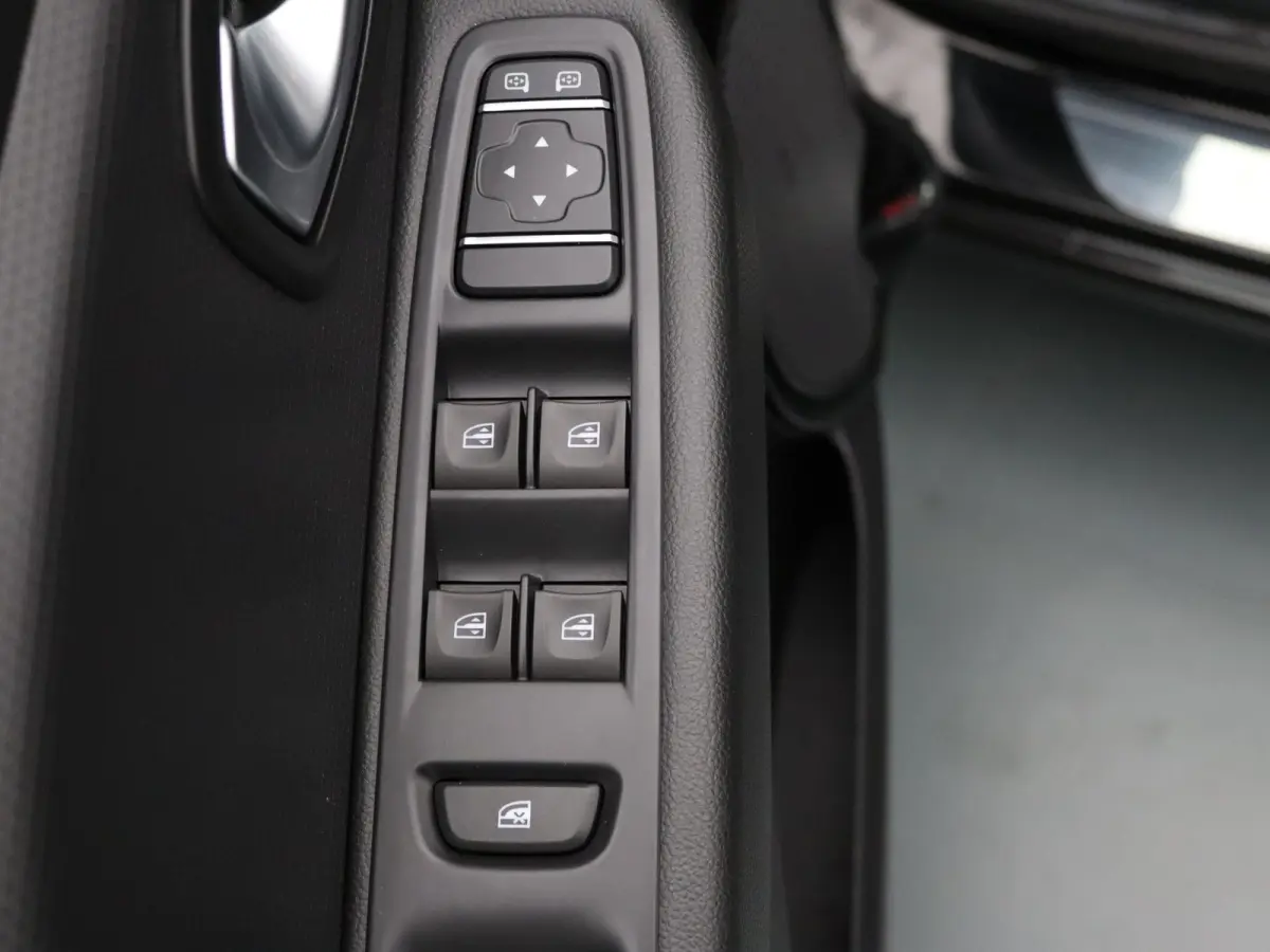 90pk TCe Limited Apple Carplay/Android Auto | Airco