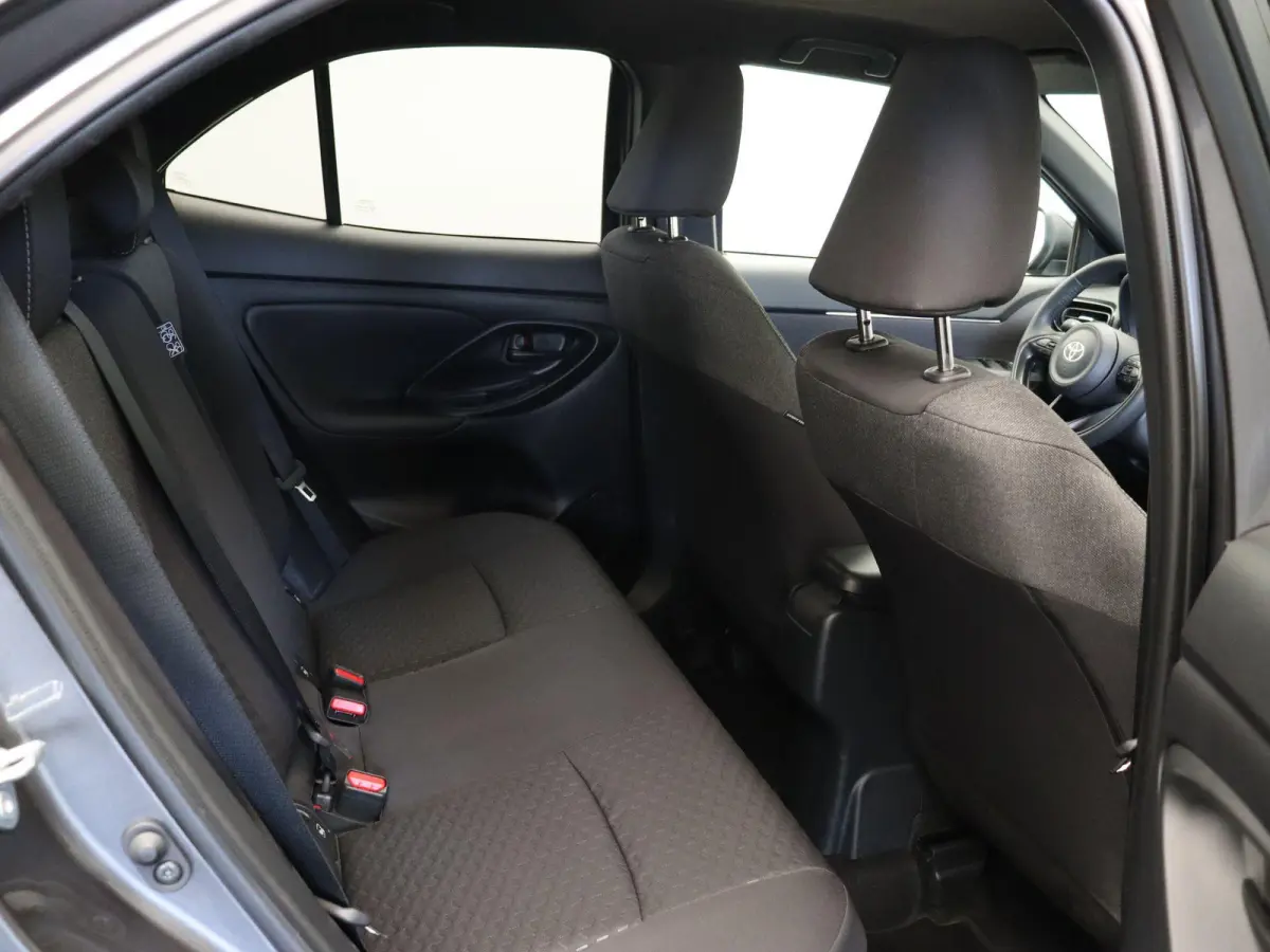 1.5 Hybrid 115 Dynamic | Stoelverwarming | Stuurwielverwarming | Apple Carplay & Android Auto |