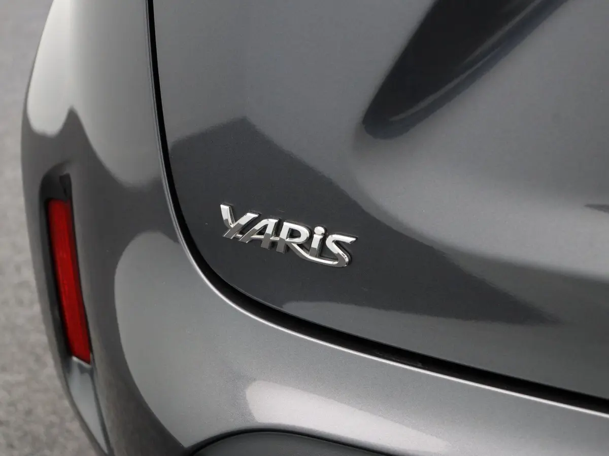 1.5 Hybrid 115 Dynamic | Stoelverwarming | Stuurwielverwarming | Apple Carplay & Android Auto |