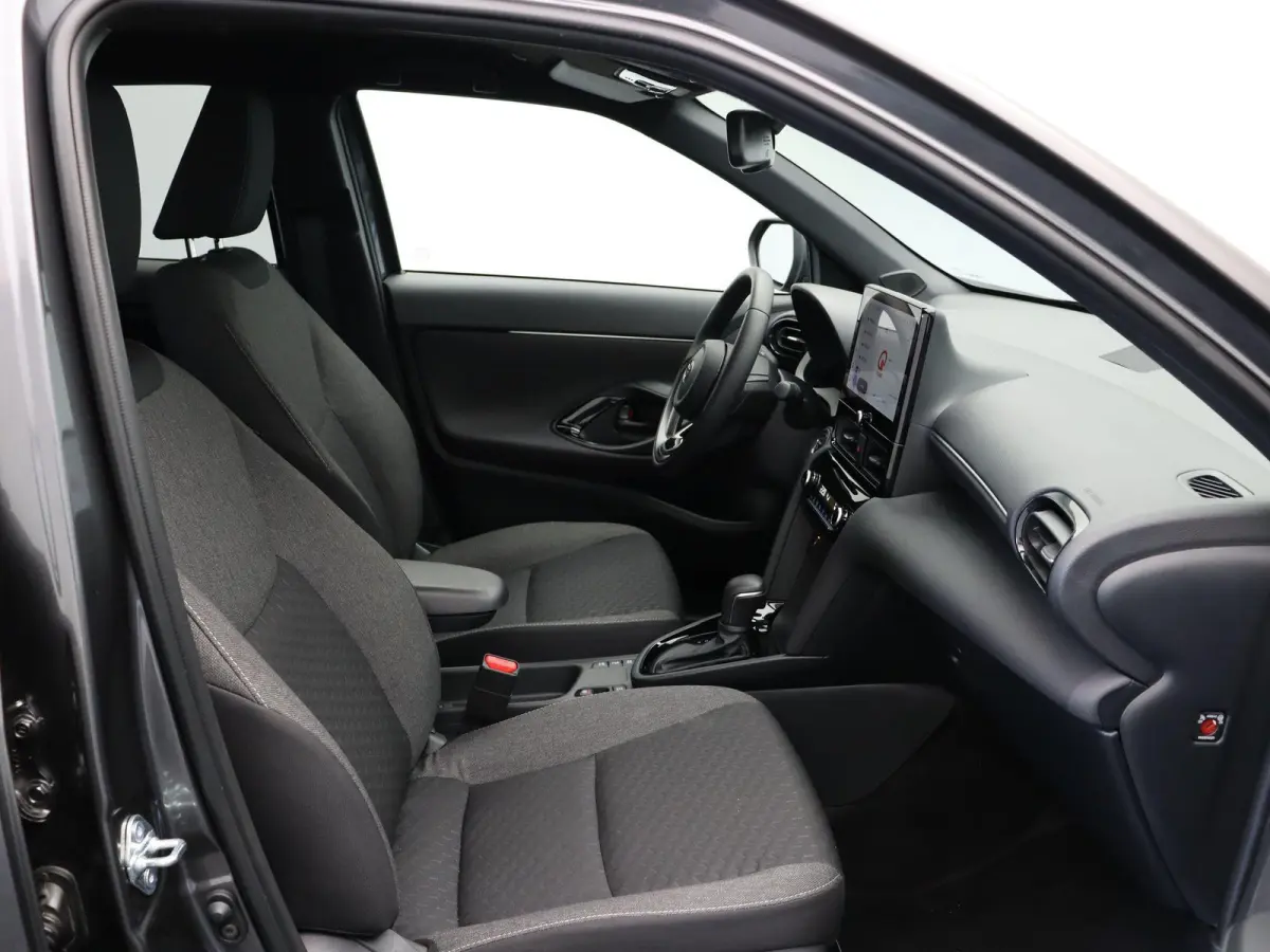 1.5 Hybrid 115 Dynamic | Stoelverwarming | Stuurwielverwarming | Apple Carplay & Android Auto |