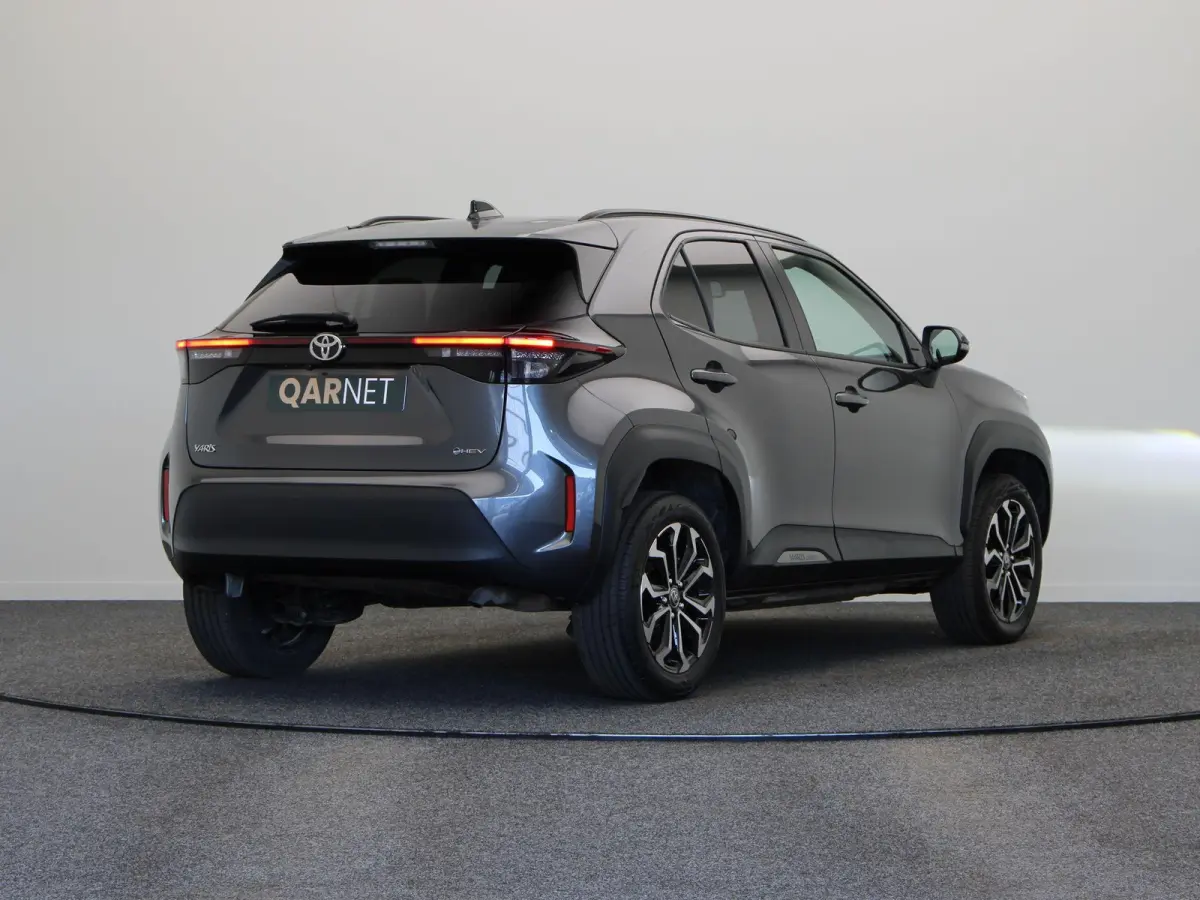 1.5 Hybrid 115 Dynamic | Stoelverwarming | Stuurwielverwarming | Apple Carplay & Android Auto |