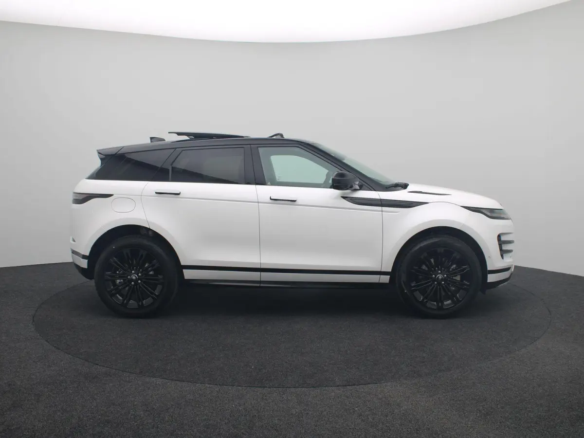 1.5 P270e PHEV AWD SE Dynamic Edition Elektrische trekhaak | Panorama dak | 20" L.M. | Black Pack