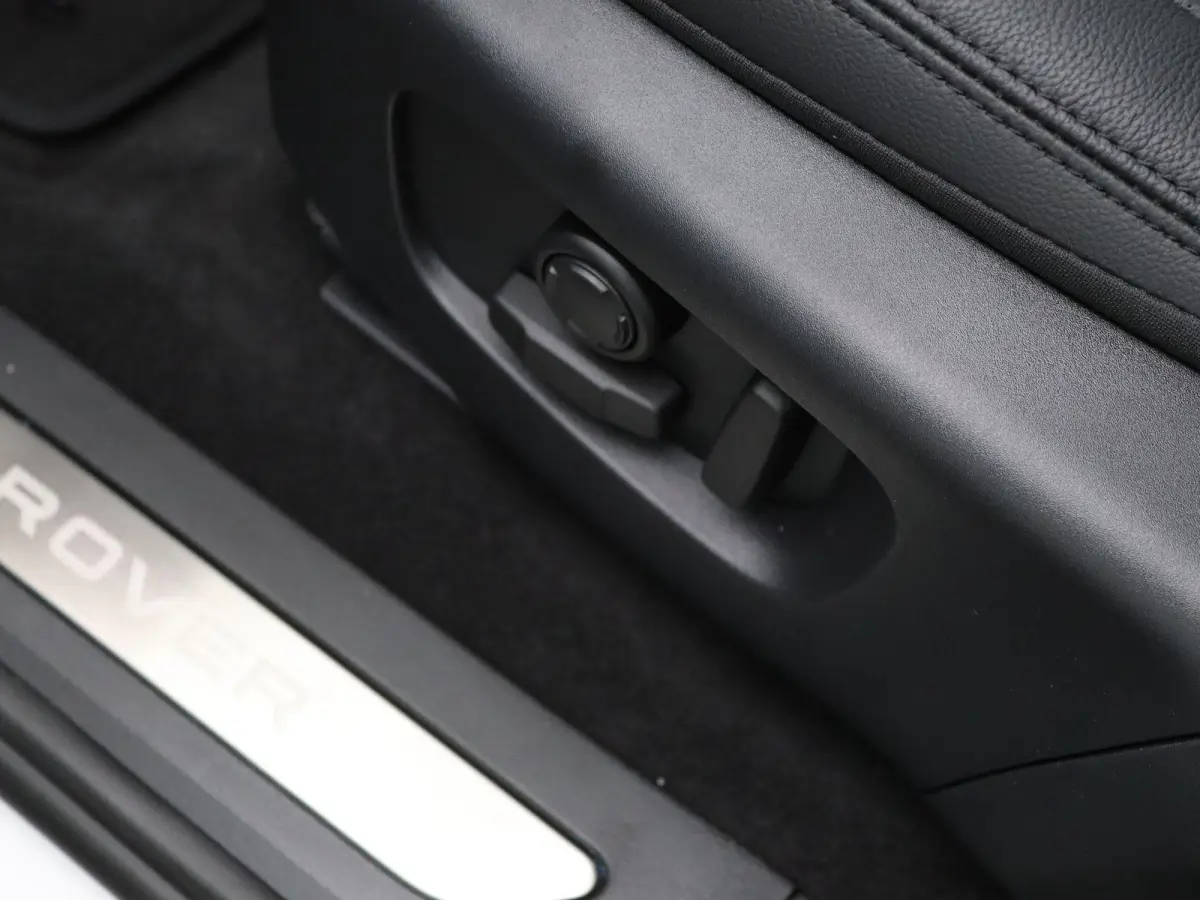 1.5 P270e PHEV AWD SE Dynamic Edition Elektrische trekhaak | Panorama dak | 20" L.M. | Black Pack