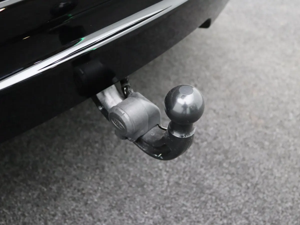 1.5 P270e PHEV AWD SE Dynamic Edition Elektrische trekhaak | Panorama dak | 20" L.M. | Black Pack