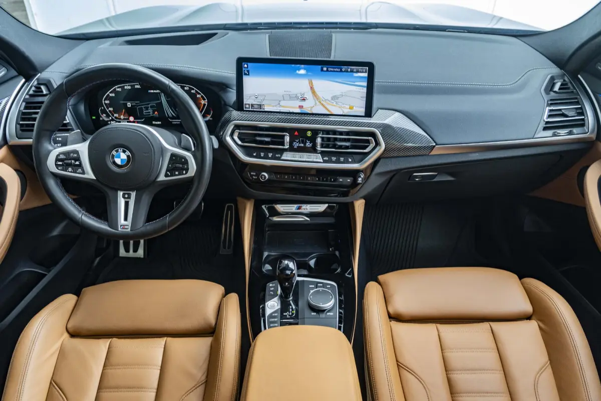 M40i | High Executive | M Sport Plus Pack | Macaoblauw | Stuurwielrand verwarmd | Comfort Access | Panoramadak | Head-Up Display | Harman Kardon | 21''