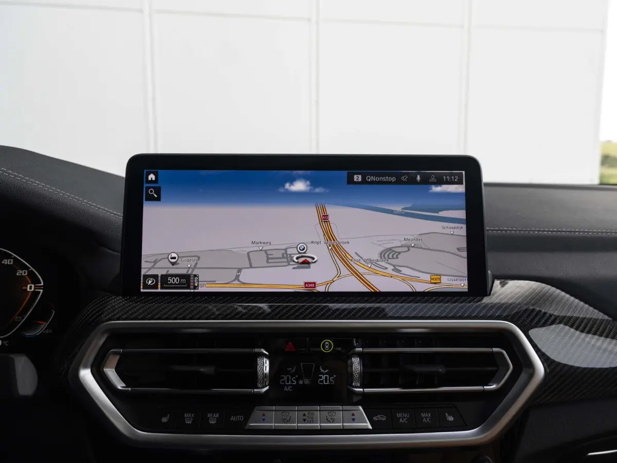 M40i | High Executive | M Sport Plus Pack | Macaoblauw | Stuurwielrand verwarmd | Comfort Access | Panoramadak | Head-Up Display | Harman Kardon | 21''
