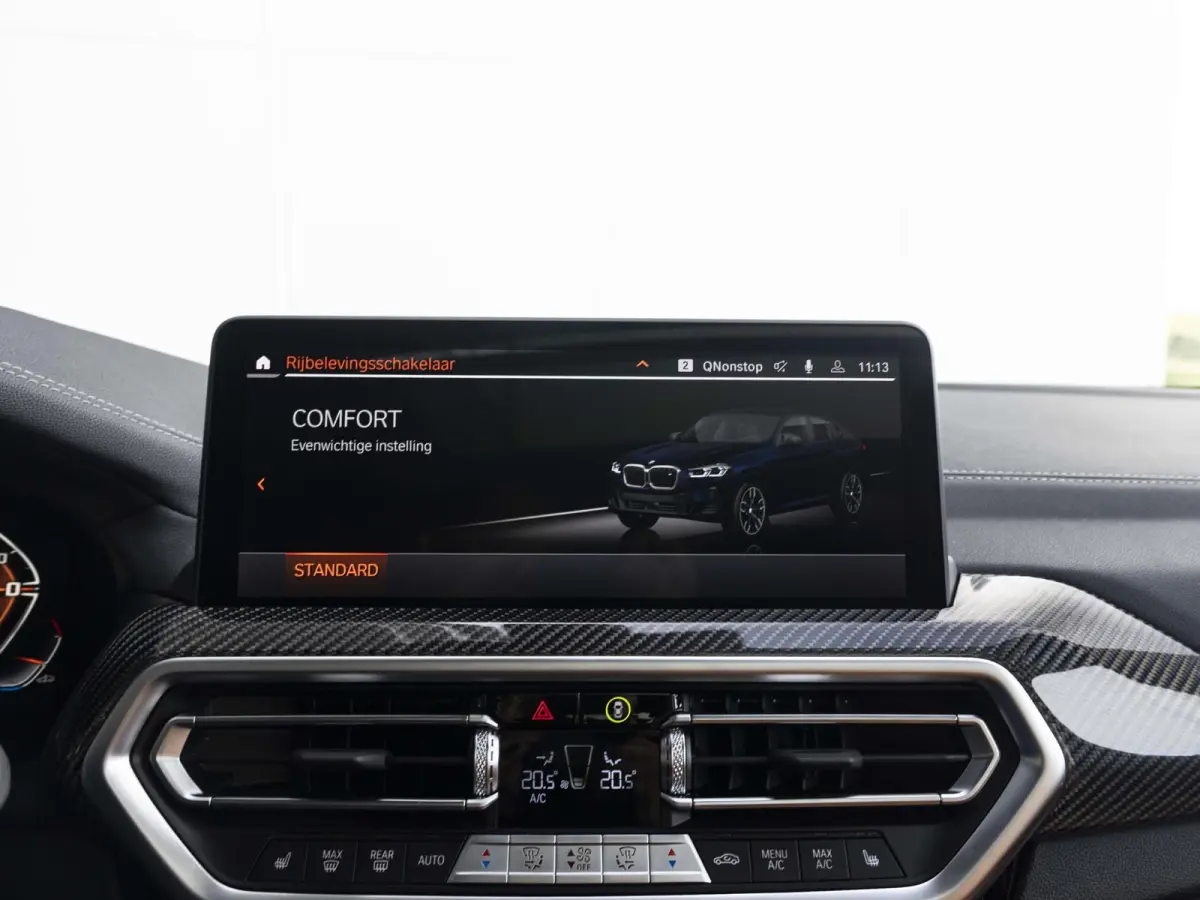 M40i | High Executive | M Sport Plus Pack | Macaoblauw | Stuurwielrand verwarmd | Comfort Access | Panoramadak | Head-Up Display | Harman Kardon | 21''