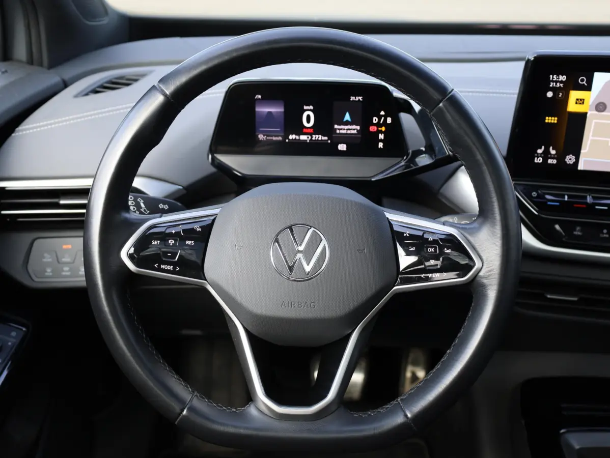 Pro 77 kWh 150KW | Panoramadak | Warmtepomp | 21"Inch | Matrix LED IQ Light | Stoel&Stuurverwarming | Trekhaak | Adaptive Cruise |