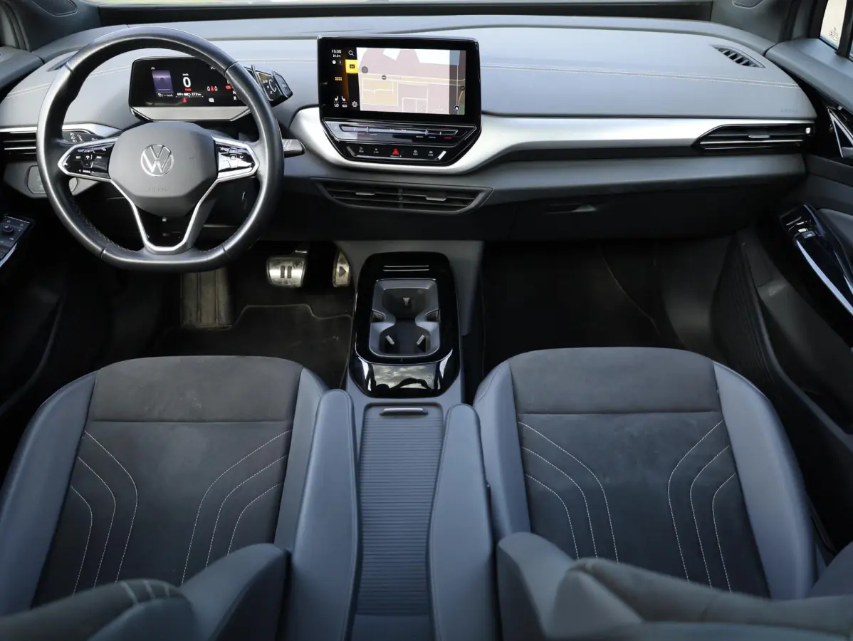 Pro 77 kWh 150KW | Panoramadak | Warmtepomp | 21"Inch | Matrix LED IQ Light | Stoel&Stuurverwarming | Trekhaak | Adaptive Cruise |