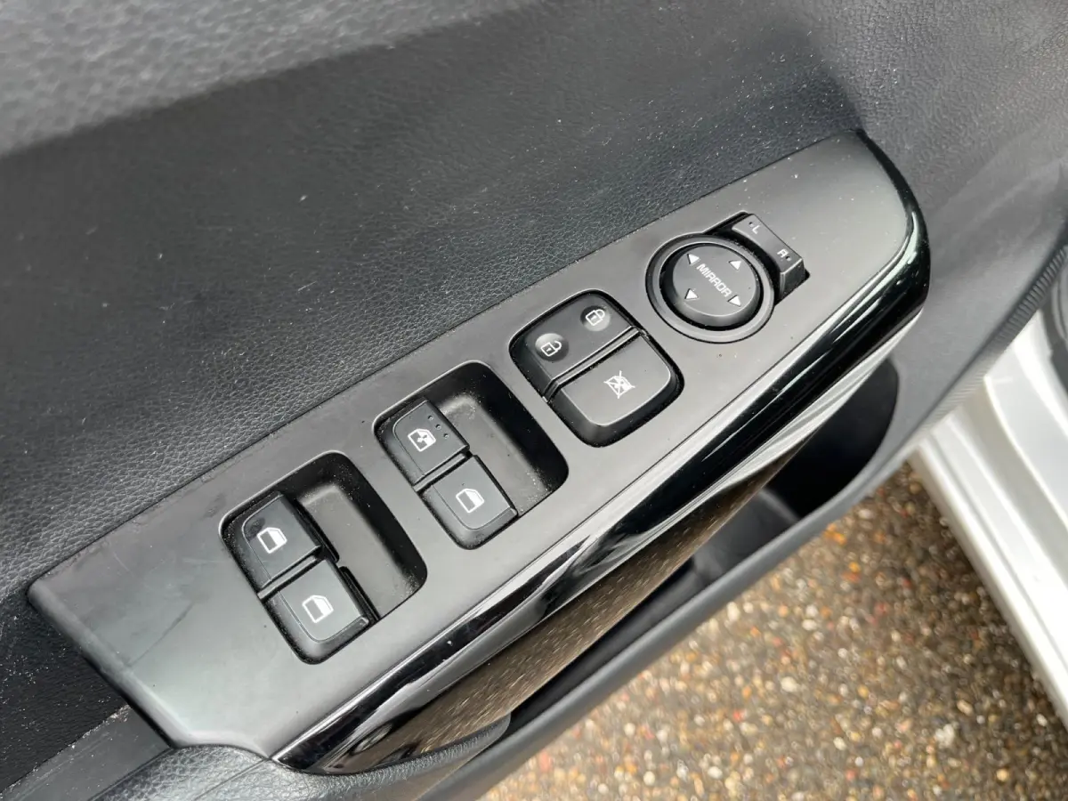 1.0 DPi DynamicLine | Parkeercamera | LM-velgen | Apple carplay/Android auto