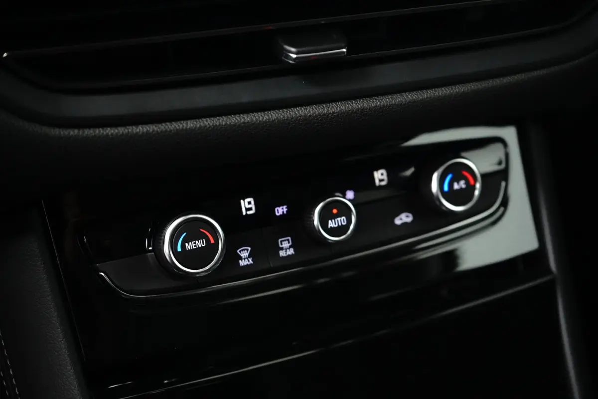 1.6 Turbo Plug-In Hybrid GS Line | Apple Carplay/Android Auto|telefoonintegratie premium | Comfortstoel(en) | Cruise control adaptief met Stop&Go