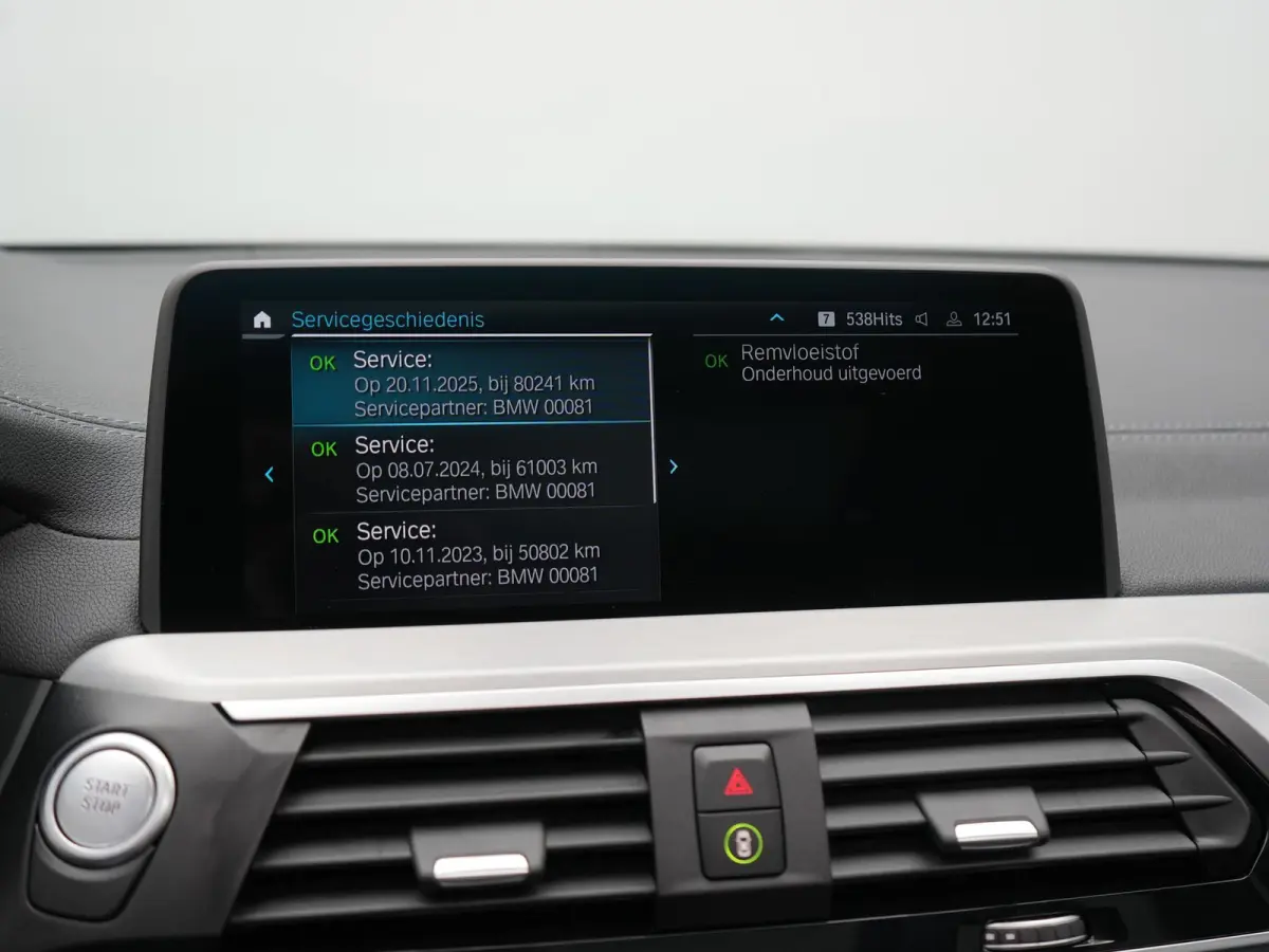 xDrive30e M Sport PHEV 293pk Dealer O.H. | Panodak | Adaptive Cruise | Head Up | 360 Camera | Harman / Kardon | Lederen Sportstoelen Ventilatie & Memory | Keyless | Blis | Stoelen & Stuur Ve