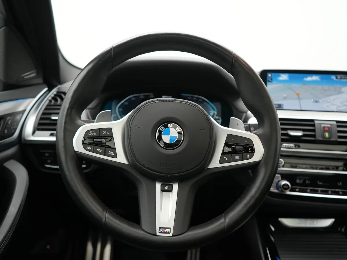 xDrive30e M Sport PHEV 293pk Dealer O.H. | Panodak | Adaptive Cruise | Head Up | 360 Camera | Harman / Kardon | Lederen Sportstoelen Ventilatie & Memory | Keyless | Blis | Stoelen & Stuur Ve