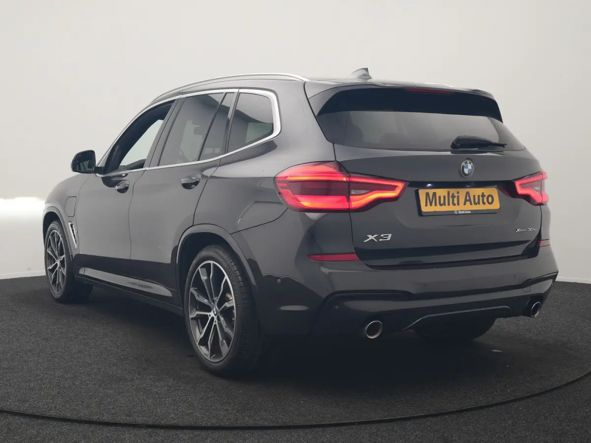 xDrive30e M Sport PHEV 293pk Dealer O.H. | Panodak | Adaptive Cruise | Head Up | 360 Camera | Harman / Kardon | Lederen Sportstoelen Ventilatie & Memory | Keyless | Blis | Stoelen & Stuur Ve