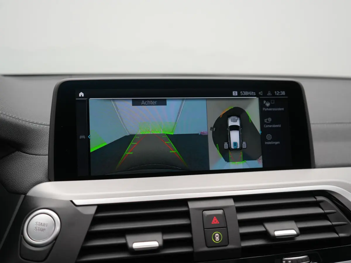 xDrive30e M Sport PHEV 293pk Dealer O.H. | Panodak | Adaptive Cruise | Head Up | 360 Camera | Harman / Kardon | Lederen Sportstoelen Ventilatie & Memory | Keyless | Blis | Stoelen & Stuur Ve
