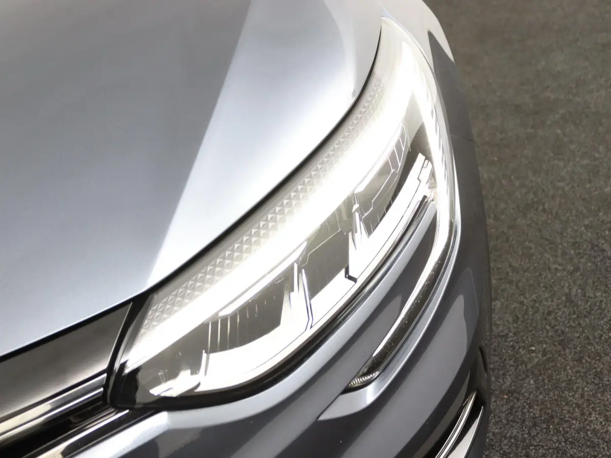 Plug-in Hybrid 160 Intens | Navigatie | Achteruitrijcamera |