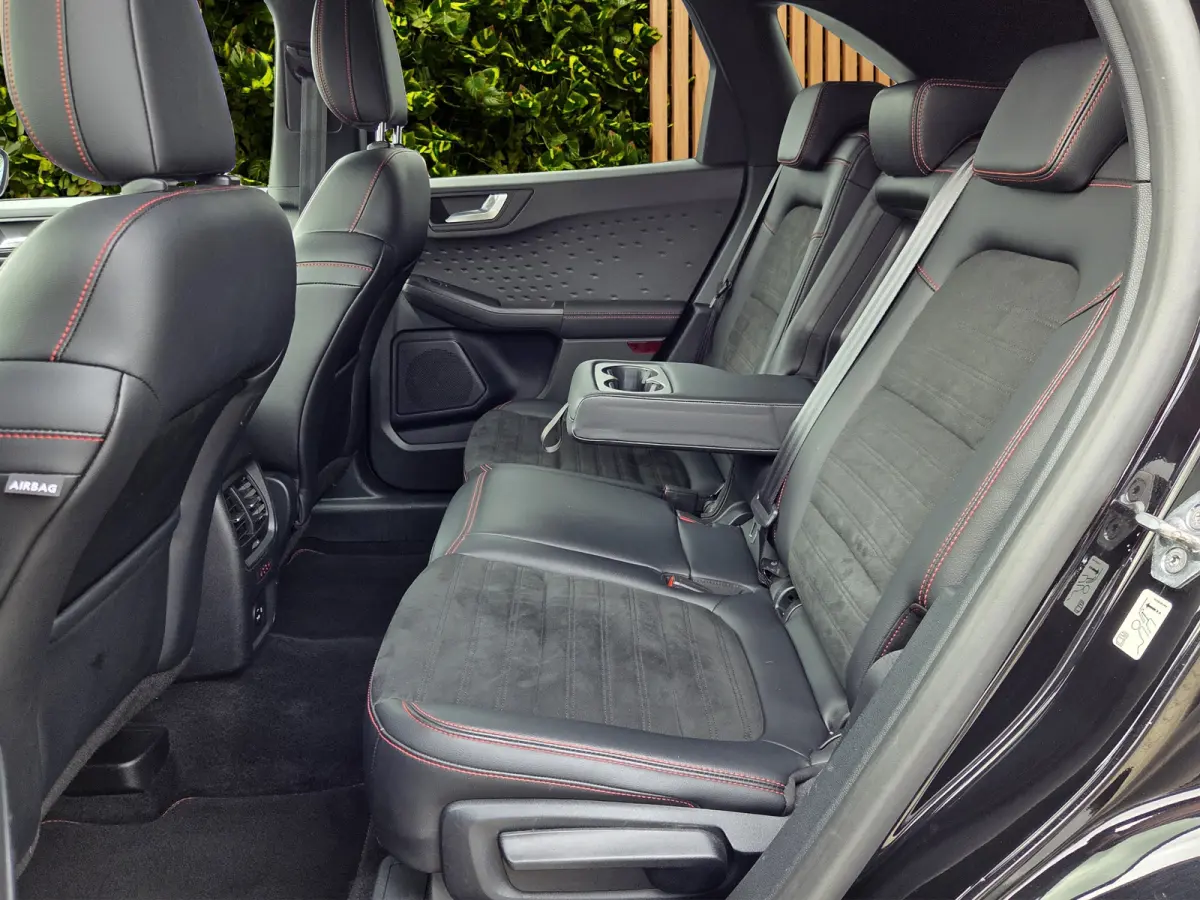 1.5 EcoBoost ST-Line X Trekhaak | Stoel- stuurverw. | Adaptieve cruise | Headup | Carplay | Camera | Keyless