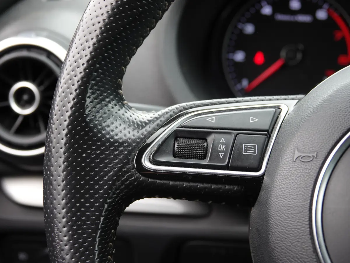1.4 TFSI Ambition Pro S-LINE AUTOMAAT | H-LEER | LMV | CLIMA