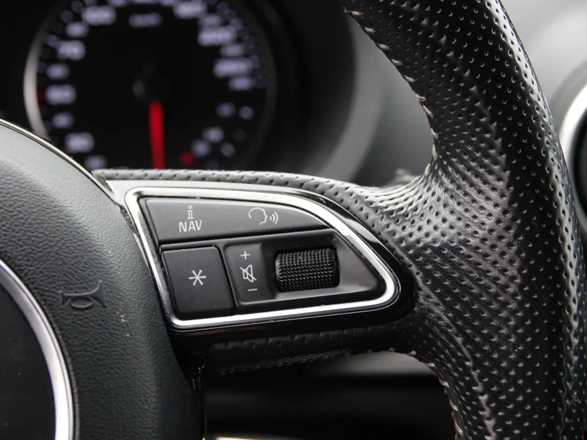 1.4 TFSI Ambition Pro S-LINE AUTOMAAT | H-LEER | LMV | CLIMA
