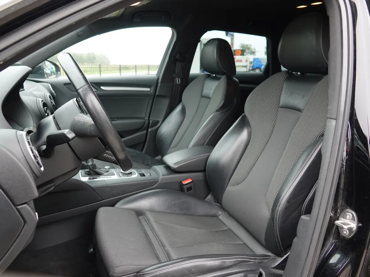 1.4 TFSI Ambition Pro S-LINE AUTOMAAT | H-LEER | LMV | CLIMA