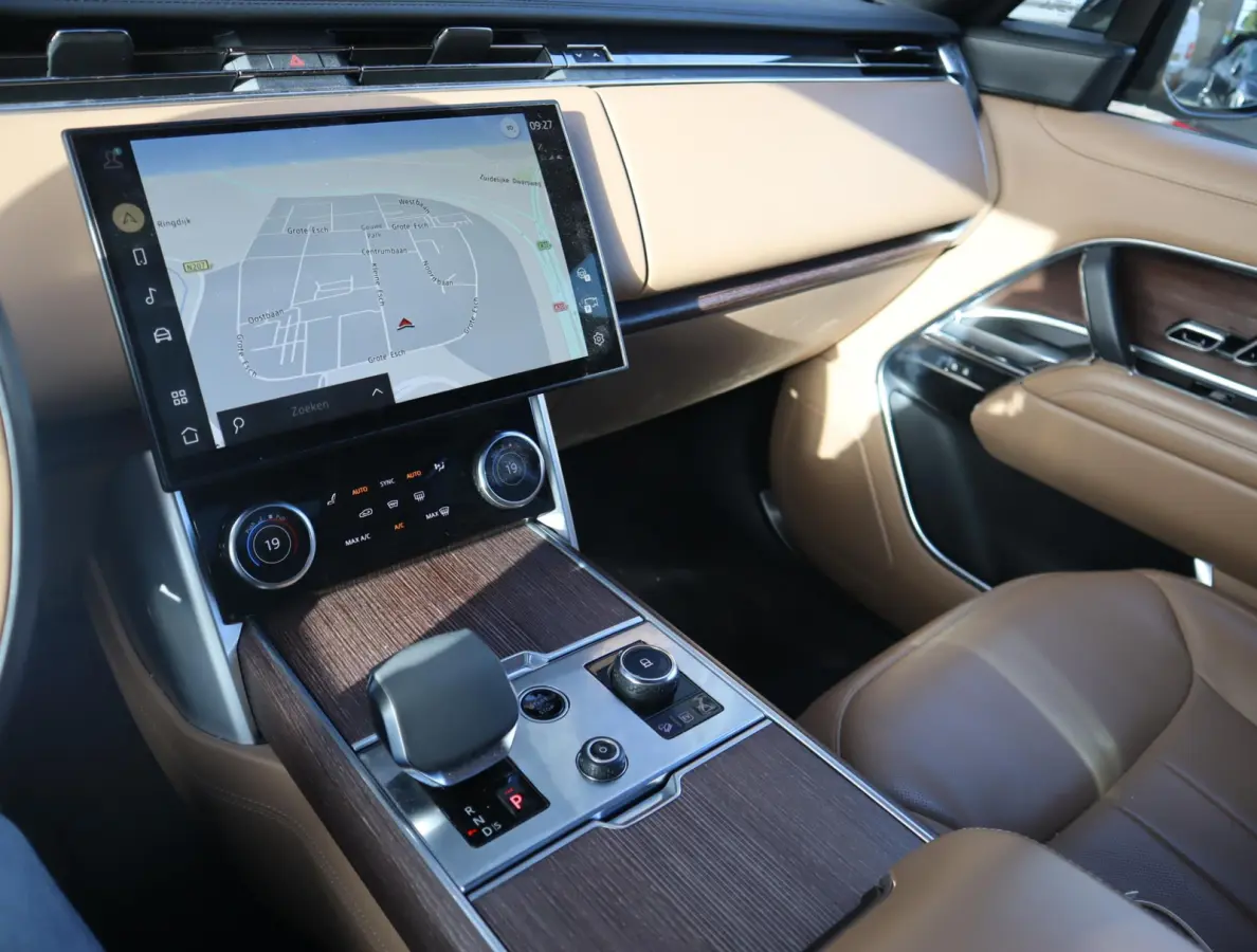 3.0 P510e Autobiography PHEV | Pano | Stoel en stuurverwarming | Memoty seats voor en achter | 360 camera | Trekhaak