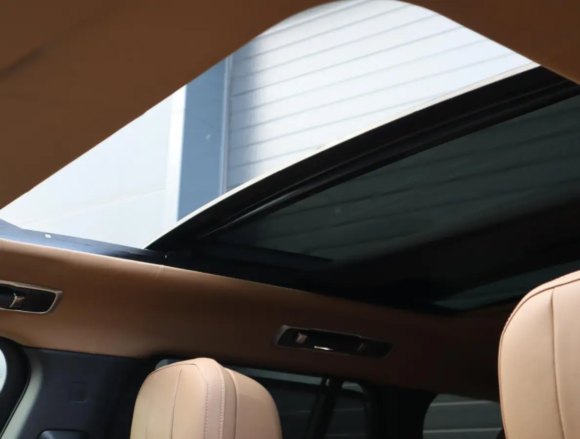 3.0 P510e Autobiography PHEV | Pano | Stoel en stuurverwarming | Memoty seats voor en achter | 360 camera | Trekhaak
