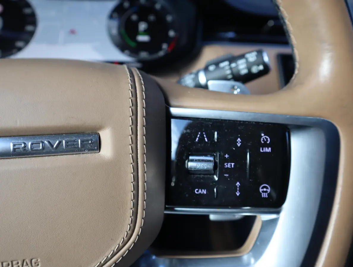 3.0 P510e Autobiography PHEV | Pano | Stoel en stuurverwarming | Memoty seats voor en achter | 360 camera | Trekhaak