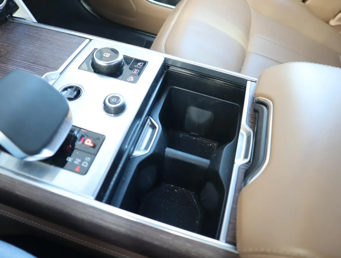 3.0 P510e Autobiography PHEV | Pano | Stoel en stuurverwarming | Memoty seats voor en achter | 360 camera | Trekhaak