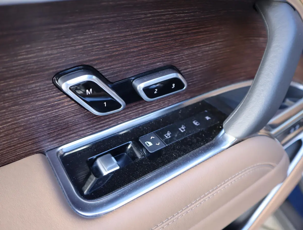 3.0 P510e Autobiography PHEV | Pano | Stoel en stuurverwarming | Memoty seats voor en achter | 360 camera | Trekhaak