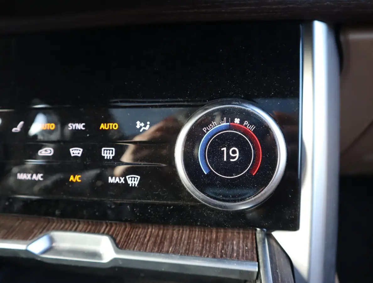 3.0 P510e Autobiography PHEV | Pano | Stoel en stuurverwarming | Memoty seats voor en achter | 360 camera | Trekhaak