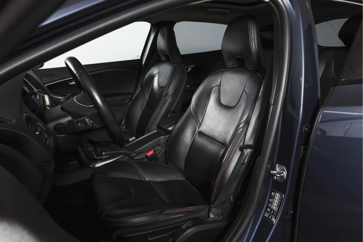 1.5 T3 150 PK Polar+ Luxury - Automaat Orig. NL | Panodak | Adapt. Cruise | Harman/Kardon | Stoelverw. | Standkachel | PDC | Camera | NAV | ECC | Afn.Trekhaak | LM 17" |
