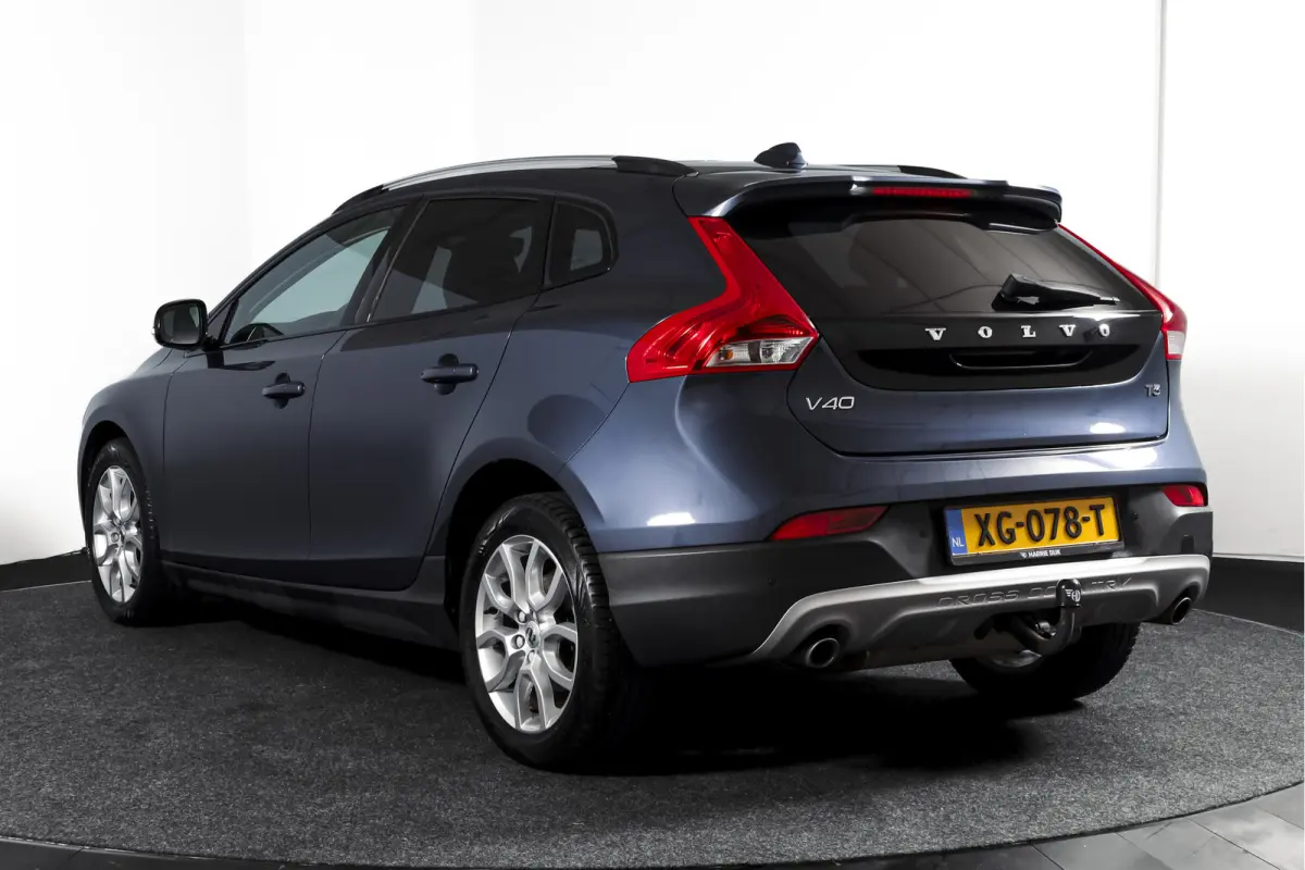 1.5 T3 150 PK Polar+ Luxury - Automaat Orig. NL | Panodak | Adapt. Cruise | Harman/Kardon | Stoelverw. | Standkachel | PDC | Camera | NAV | ECC | Afn.Trekhaak | LM 17" |