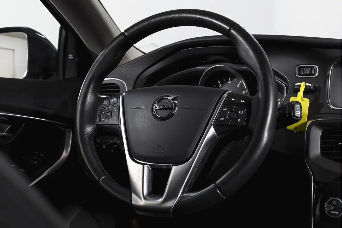 1.5 T3 150 PK Polar+ Luxury - Automaat Orig. NL | Panodak | Adapt. Cruise | Harman/Kardon | Stoelverw. | Standkachel | PDC | Camera | NAV | ECC | Afn.Trekhaak | LM 17" |
