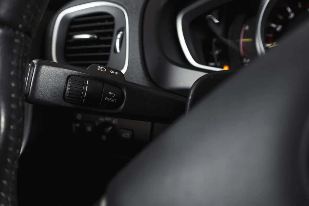 1.5 T3 150 PK Polar+ Luxury - Automaat Orig. NL | Panodak | Adapt. Cruise | Harman/Kardon | Stoelverw. | Standkachel | PDC | Camera | NAV | ECC | Afn.Trekhaak | LM 17" |