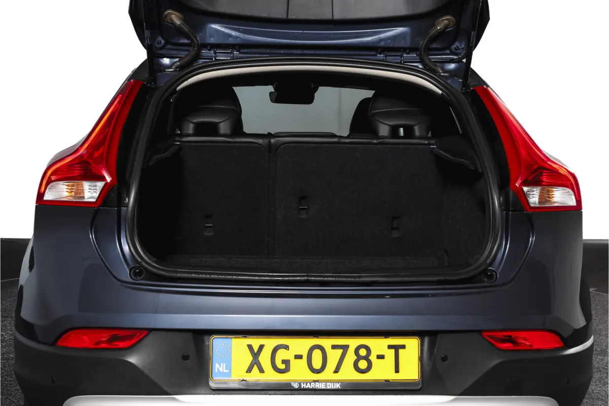 1.5 T3 150 PK Polar+ Luxury - Automaat Orig. NL | Panodak | Adapt. Cruise | Harman/Kardon | Stoelverw. | Standkachel | PDC | Camera | NAV | ECC | Afn.Trekhaak | LM 17" |