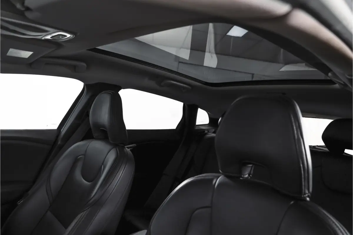 1.5 T3 150 PK Polar+ Luxury - Automaat Orig. NL | Panodak | Adapt. Cruise | Harman/Kardon | Stoelverw. | Standkachel | PDC | Camera | NAV | ECC | Afn.Trekhaak | LM 17" |