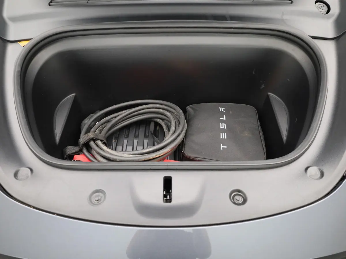 Long Range AWD 75 kWh | PANORAMADAK | APPLE CARPLAY | ANDROID AUTO | ACHTERUITRIJCAMERA | PARKEERSENSOREN | ELEKTRISCHE STOELEN | NAVGATIE | LED VERLICHTING | LICHTMETALEN VELGEN |
