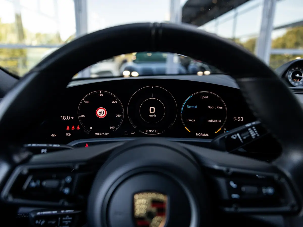 4S Performance 84 kWh | SOH 94% | SPORTCHRONO | PDLS + | PANORAMADAK | BOSE AUDIO | 18-WEG STOELEN | PASM LUCHTVERING | 360 CAMERA | KEYLESS | STOELVERWARMING VOOR EN ACHTER | BTW AUTO | GEN