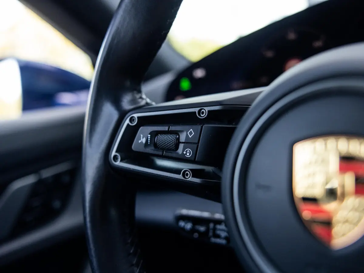 4S Performance 84 kWh | SOH 94% | SPORTCHRONO | PDLS + | PANORAMADAK | BOSE AUDIO | 18-WEG STOELEN | PASM LUCHTVERING | 360 CAMERA | KEYLESS | STOELVERWARMING VOOR EN ACHTER | BTW AUTO | GEN