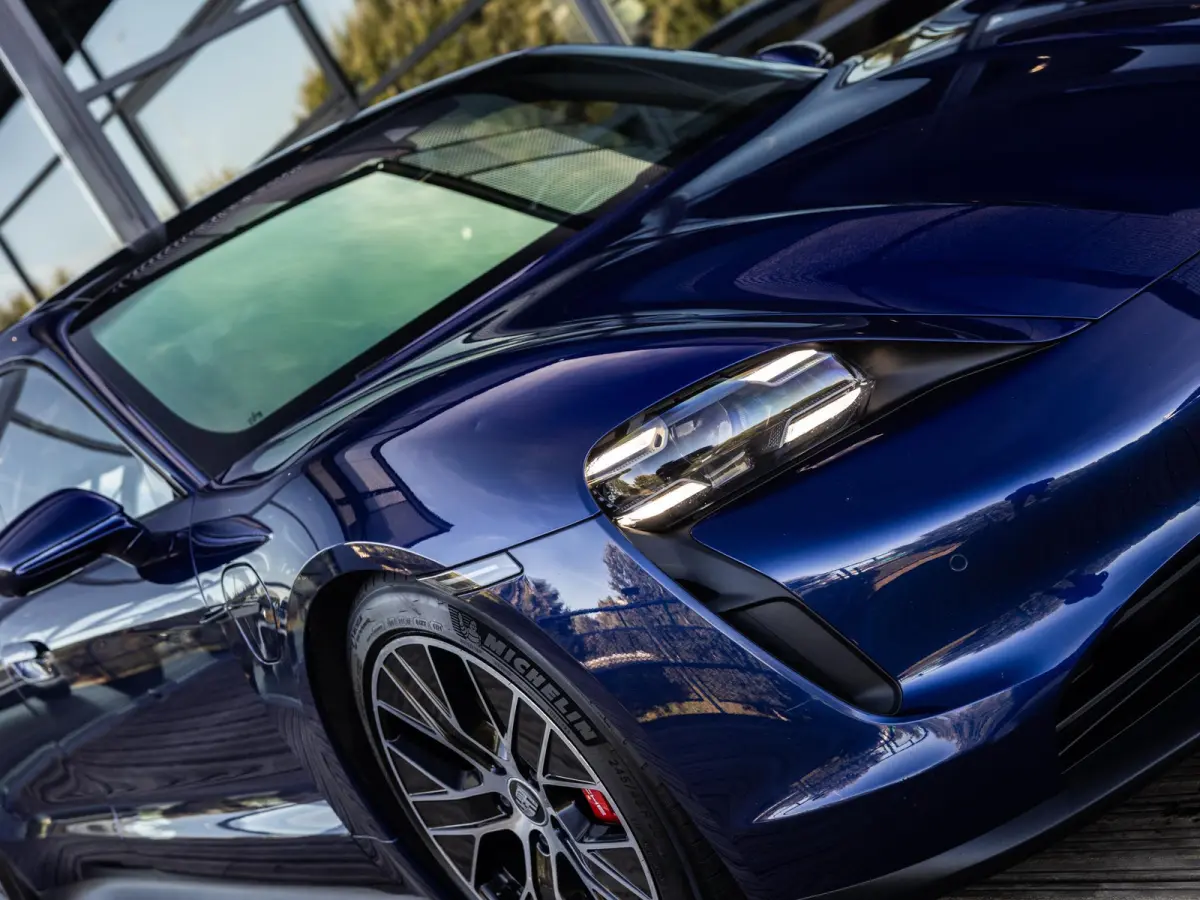 4S Performance 84 kWh | SOH 94% | SPORTCHRONO | PDLS + | PANORAMADAK | BOSE AUDIO | 18-WEG STOELEN | PASM LUCHTVERING | 360 CAMERA | KEYLESS | STOELVERWARMING VOOR EN ACHTER | BTW AUTO | GEN