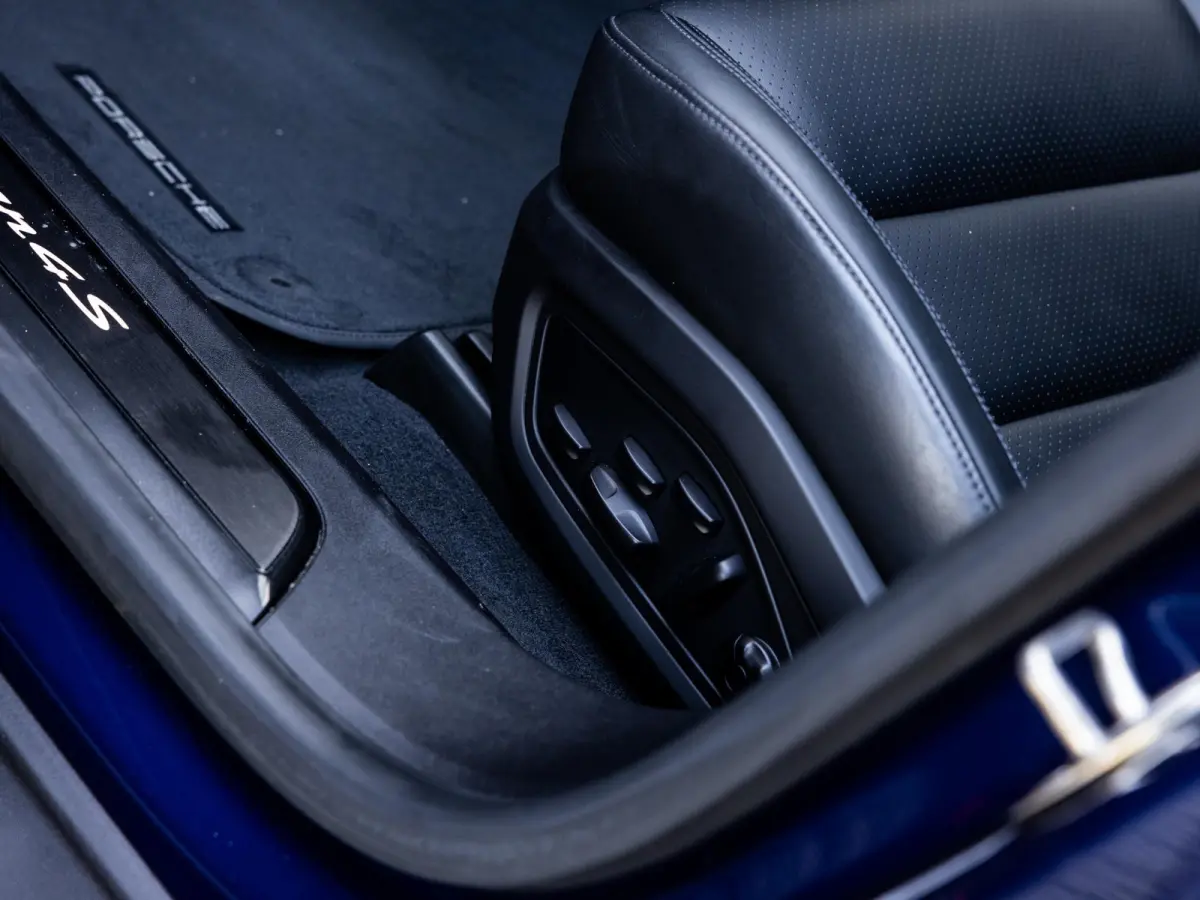 4S Performance 84 kWh | SOH 94% | SPORTCHRONO | PDLS + | PANORAMADAK | BOSE AUDIO | 18-WEG STOELEN | PASM LUCHTVERING | 360 CAMERA | KEYLESS | STOELVERWARMING VOOR EN ACHTER | BTW AUTO | GEN